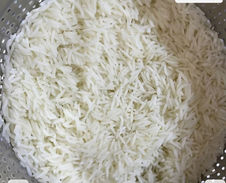 برنج هندی باسماتی دانه خیلی بلند ایران گارمنت اصلی - کیسه ۱۰ کیلویی اورجینال